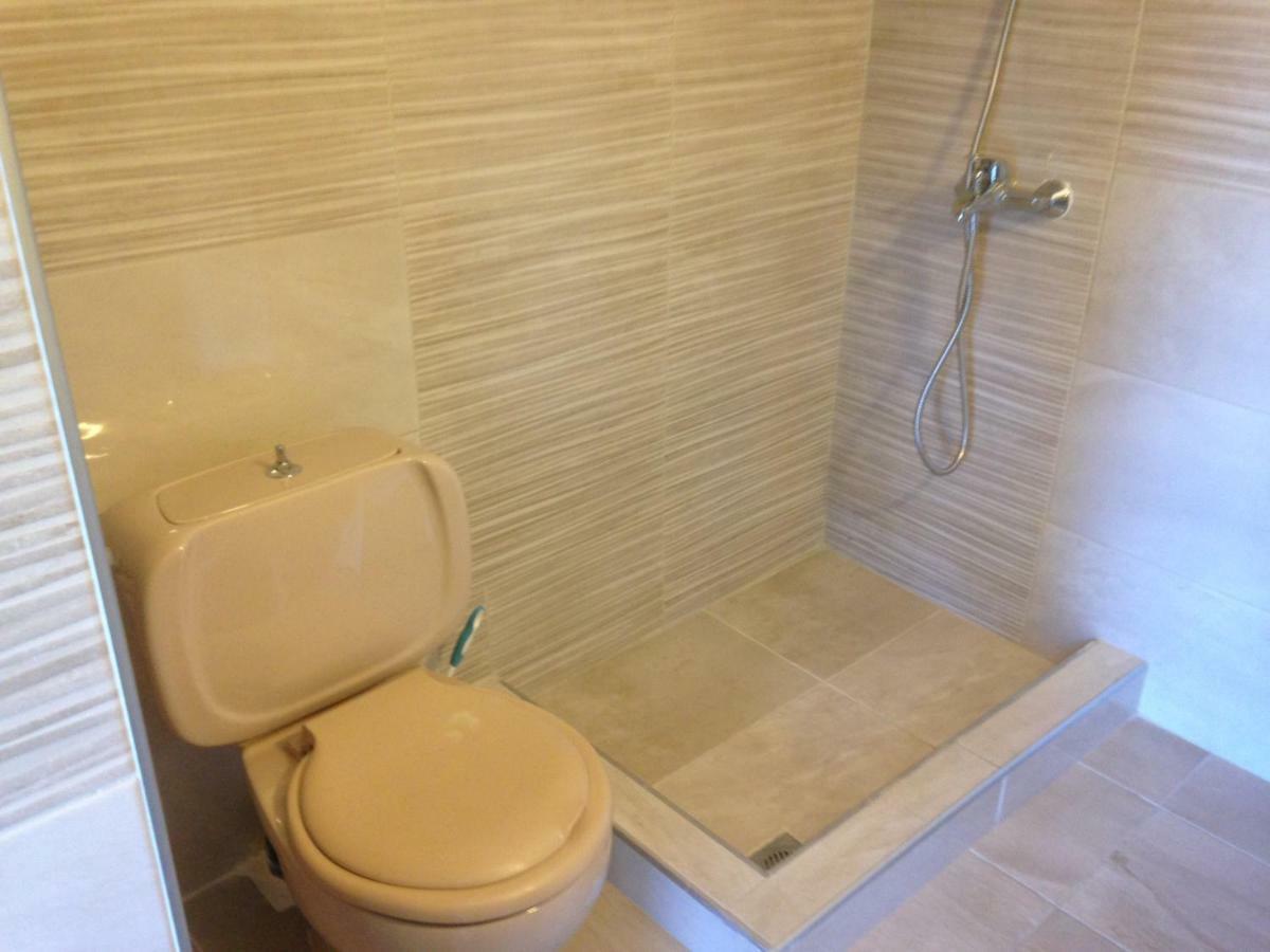 Τhe Sunny Apartments إيغومينيتسا المظهر الخارجي الصورة